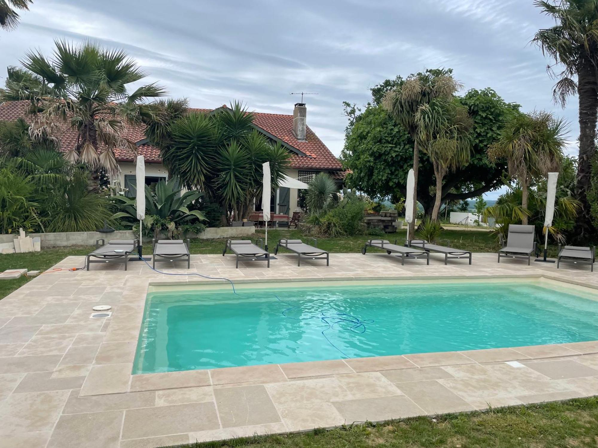 La Bastide De Guiche Entre Ocean Et Montagnes Apartment Luaran gambar